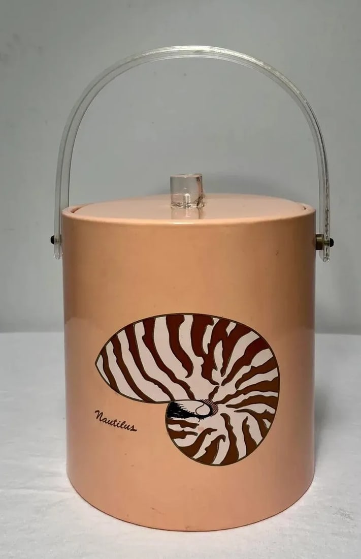 1980's Georges Briard Style Peach Vinyl and Lucite Nautilus Sea Shell Ice Bucket by Specialities Unl - 10