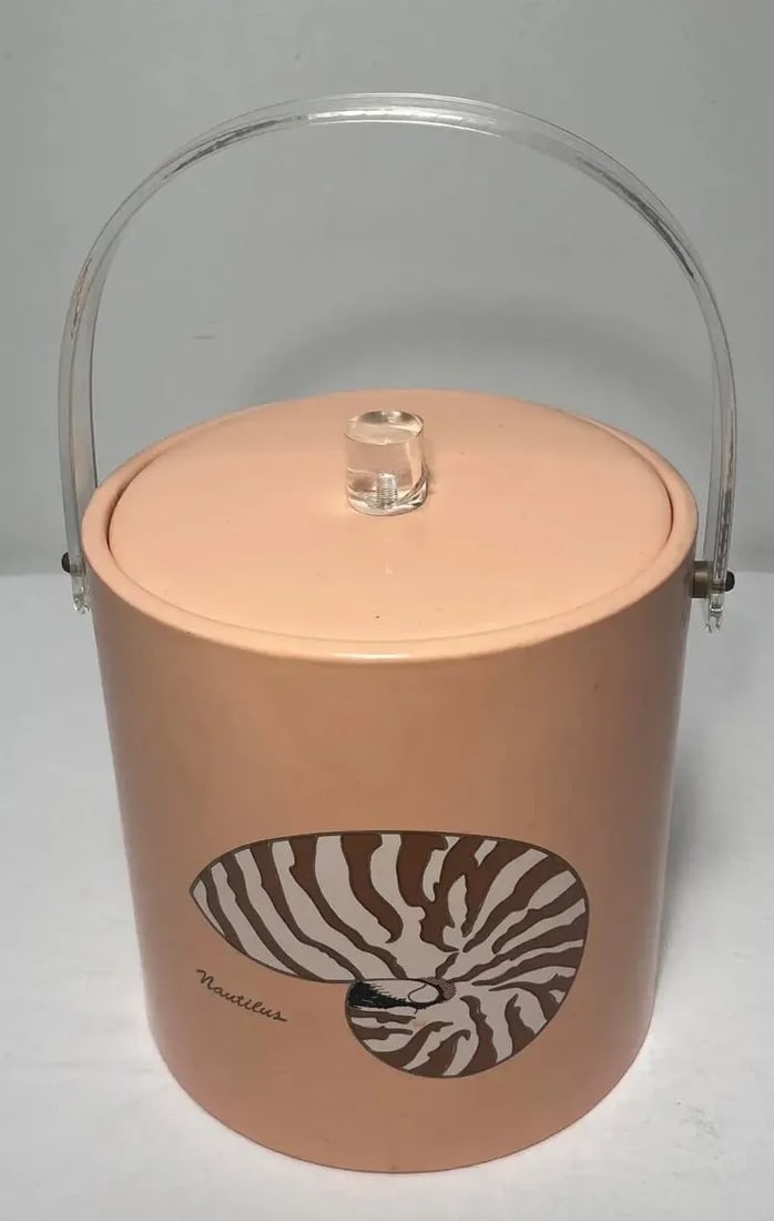 1980's Georges Briard Style Peach Vinyl and Lucite Nautilus Sea Shell Ice Bucket by Specialities Unl - 8