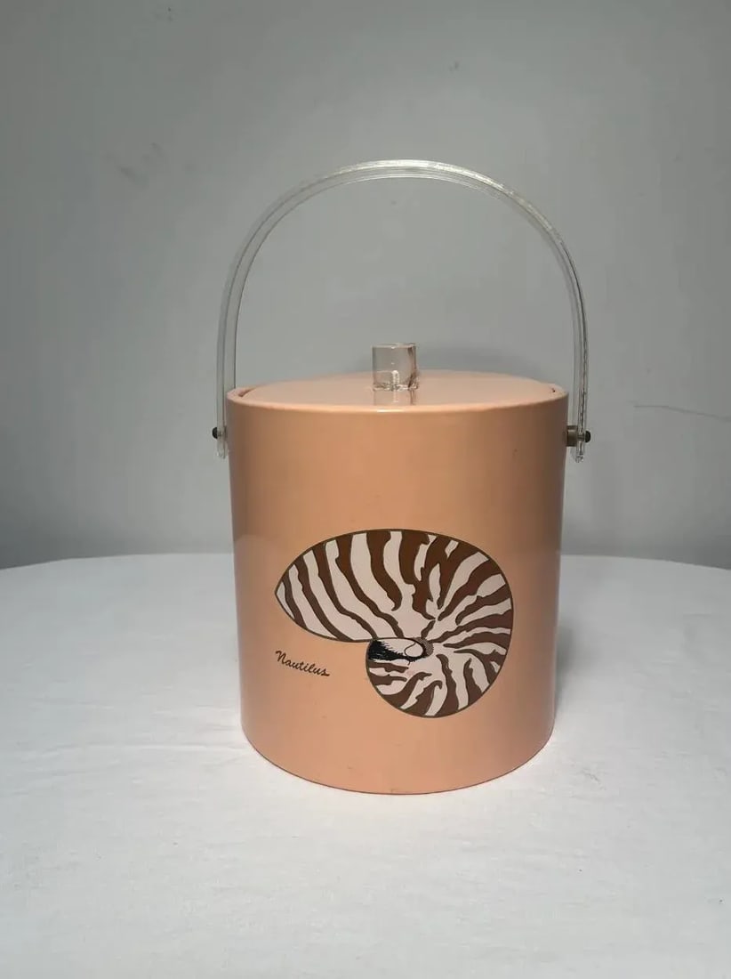 1980's Georges Briard Style Peach Vinyl and Lucite Nautilus Sea Shell Ice Bucket by Specialities Unl - 9