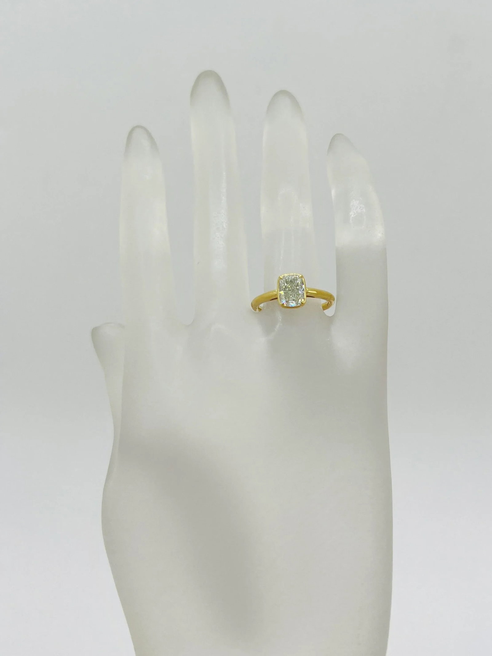 Gia White Diamond Cushion 1.50 Carat Solitaire Ring in 18k Yellow Gold, Size 6.5 - 3