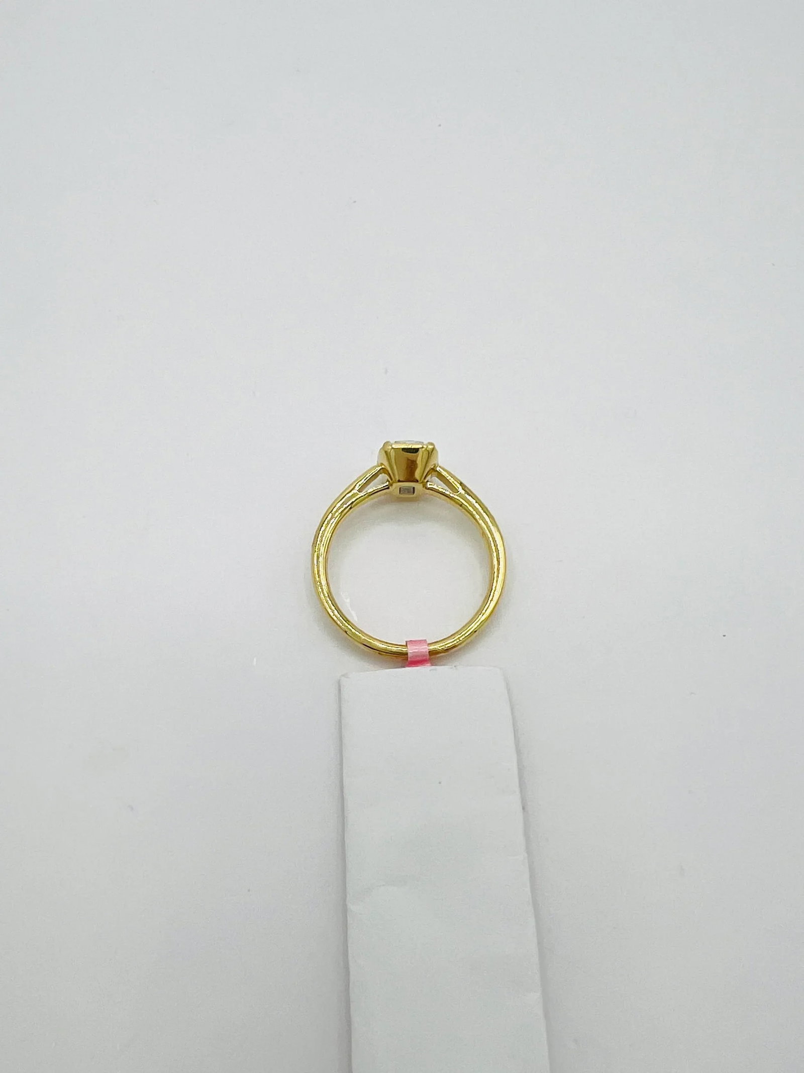 Gia White Diamond Cushion 1.50 Carat Solitaire Ring in 18k Yellow Gold, Size 6.5 - 5