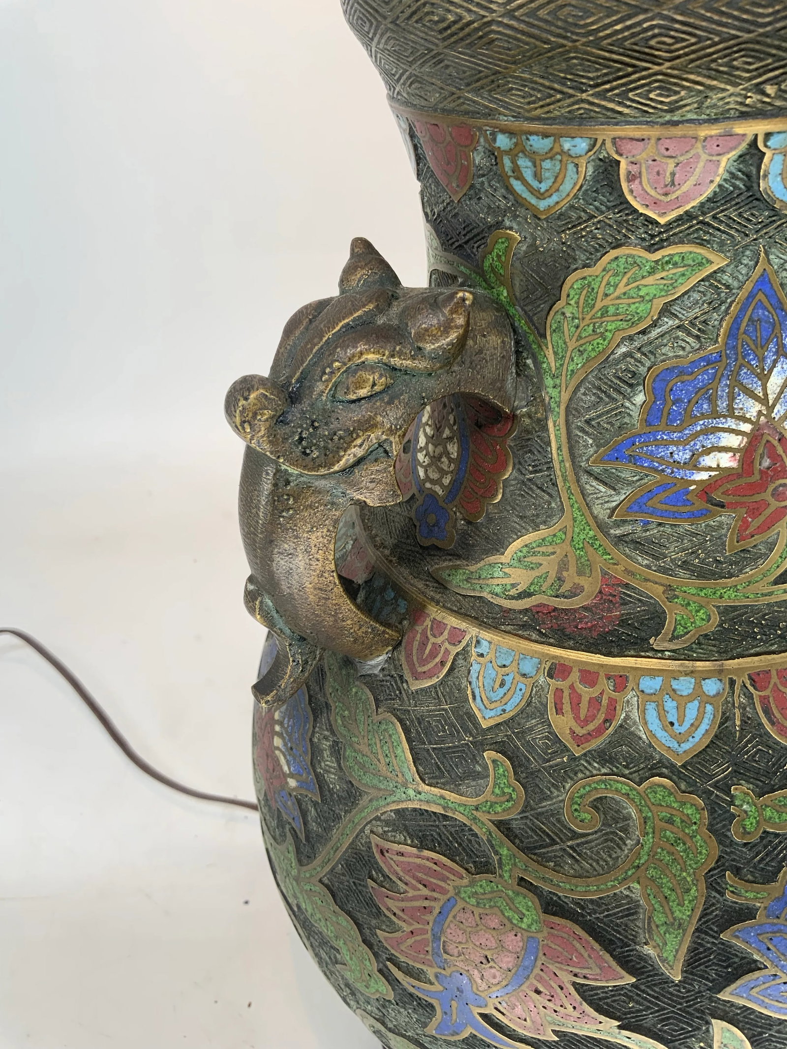 Large and Impressive Antique Japanese Bronze Champleve Lamp - 6