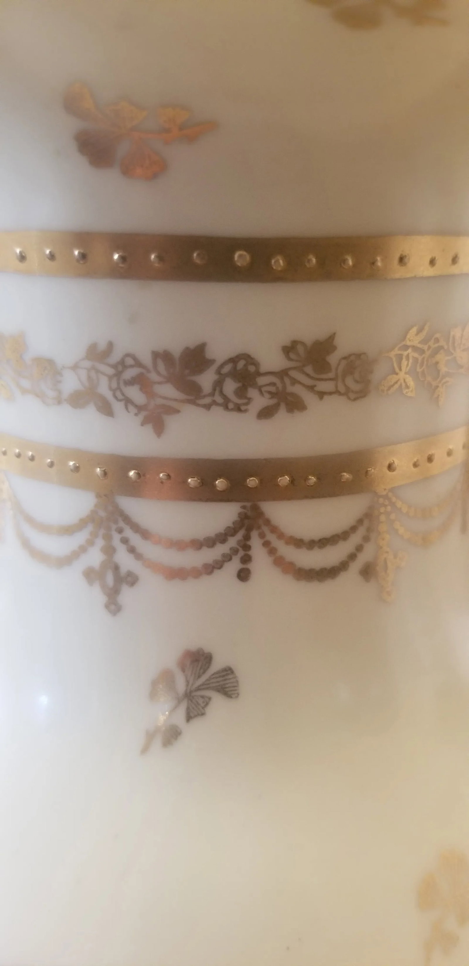 Late 19th Century Victorian Porcelain Vase - 5