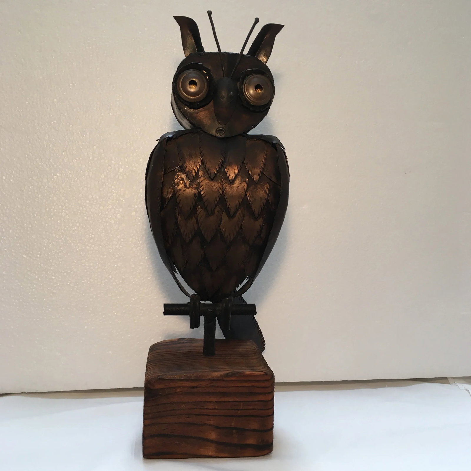 1960s Brutalist Goolgly Eyed Owl Sculpture - 4