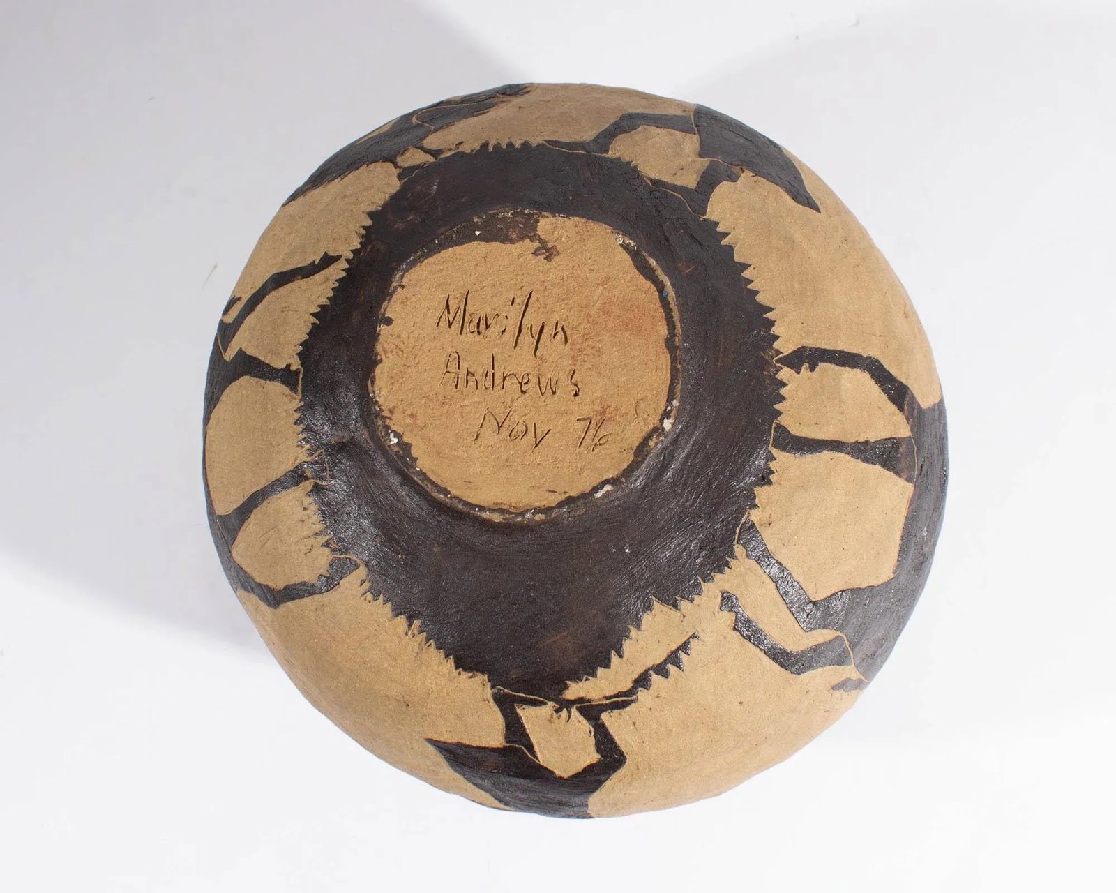 Marilyn Andrews 1976 Signed Studio Pottery Vessel - 4
