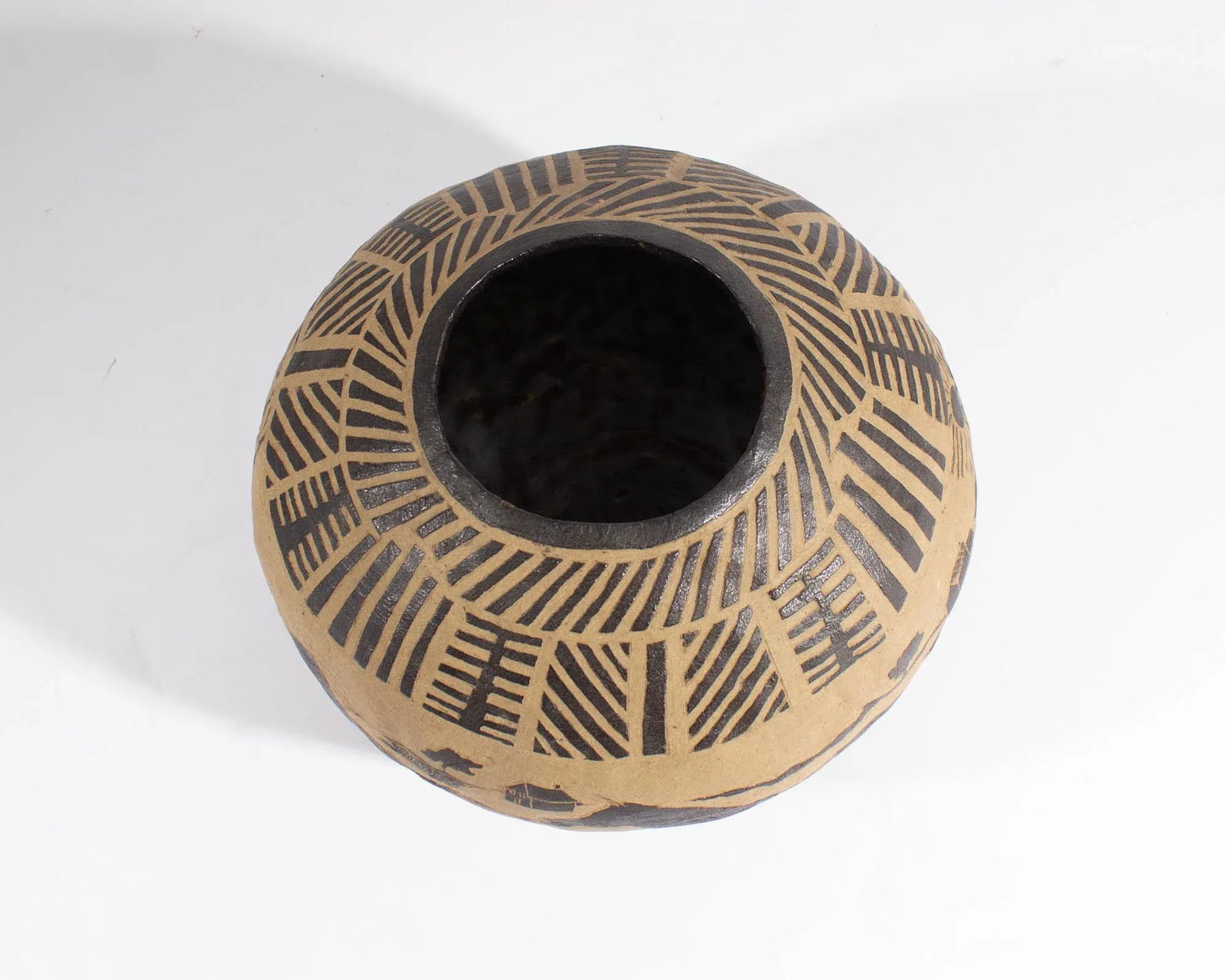Marilyn Andrews 1976 Signed Studio Pottery Vessel - 7