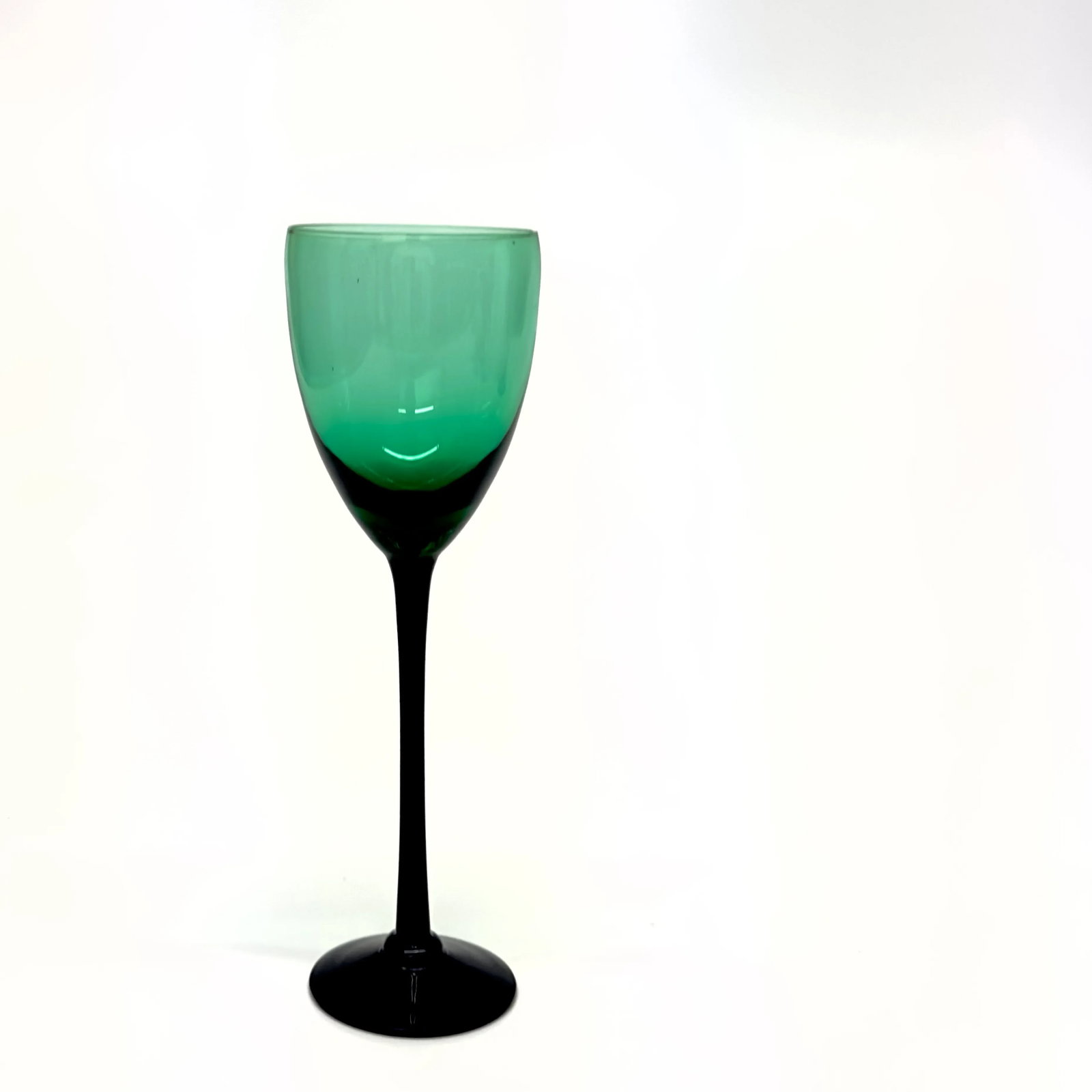 Emerald Green Centerpiece Stemware Curation - Group of 5 - 7