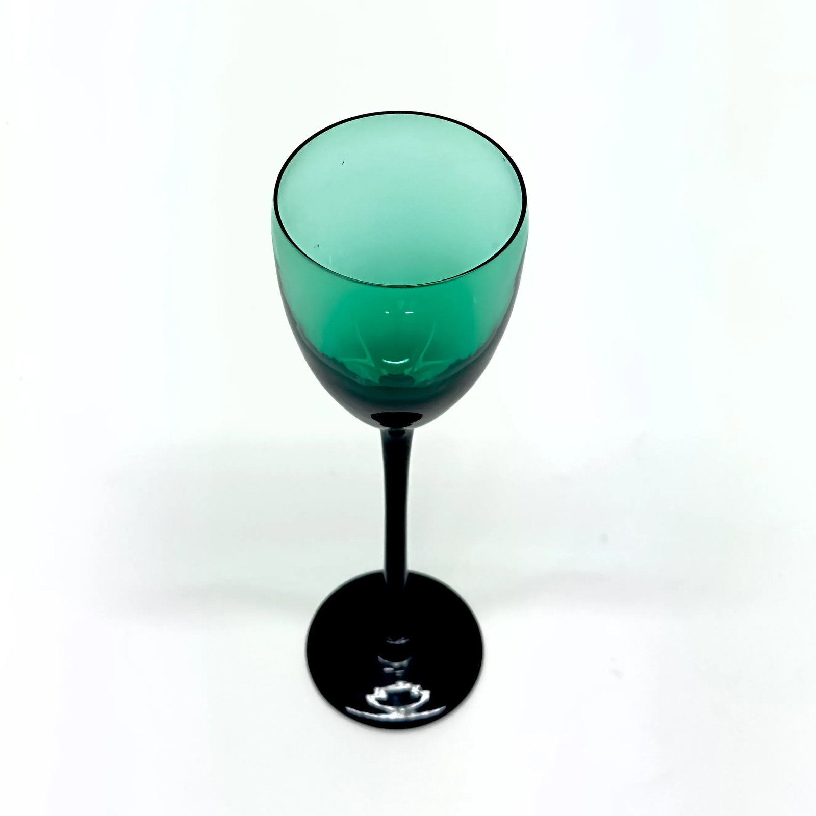 Emerald Green Centerpiece Stemware Curation - Group of 5 - 8