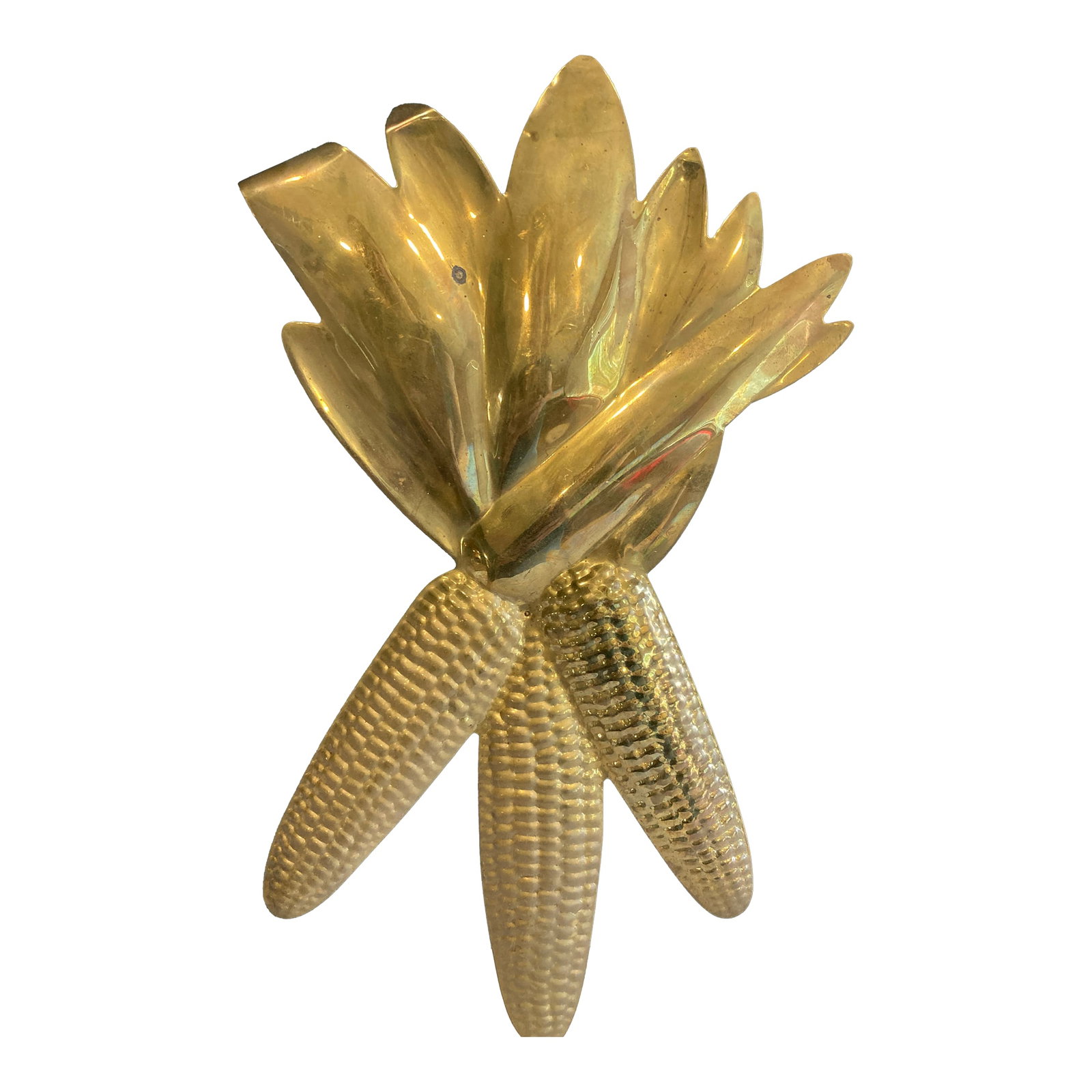 Vintage Solid Brass Corn Wall Hanging: This charming vintage brass wall hanging features a stylized ear of corn with leafy husk design. A delightful statement piece for farmhouse kitchens, rustic dining areas, or vintage-inspired gallery