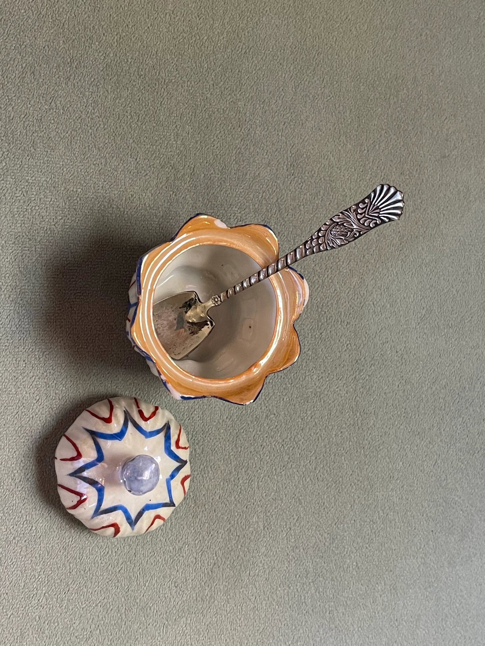Early 20th Century Tulip Shaped China Serving Dish - 6