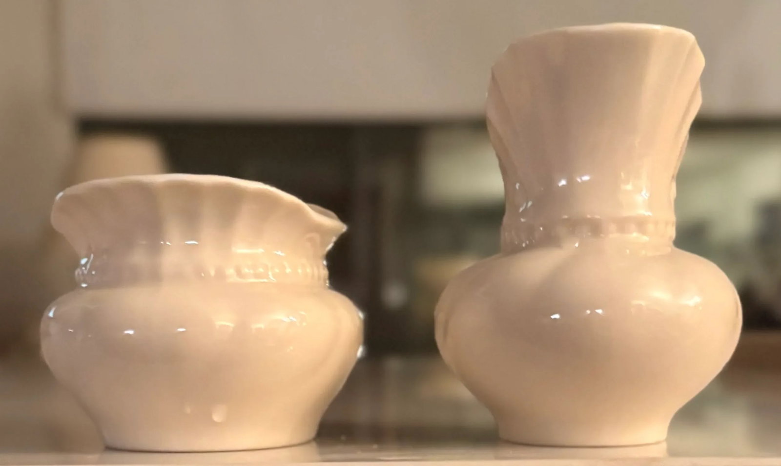 Mid 20th Century Lenox Colonial Collection Porcelain Creamer and Sugar Bowl Set - 2