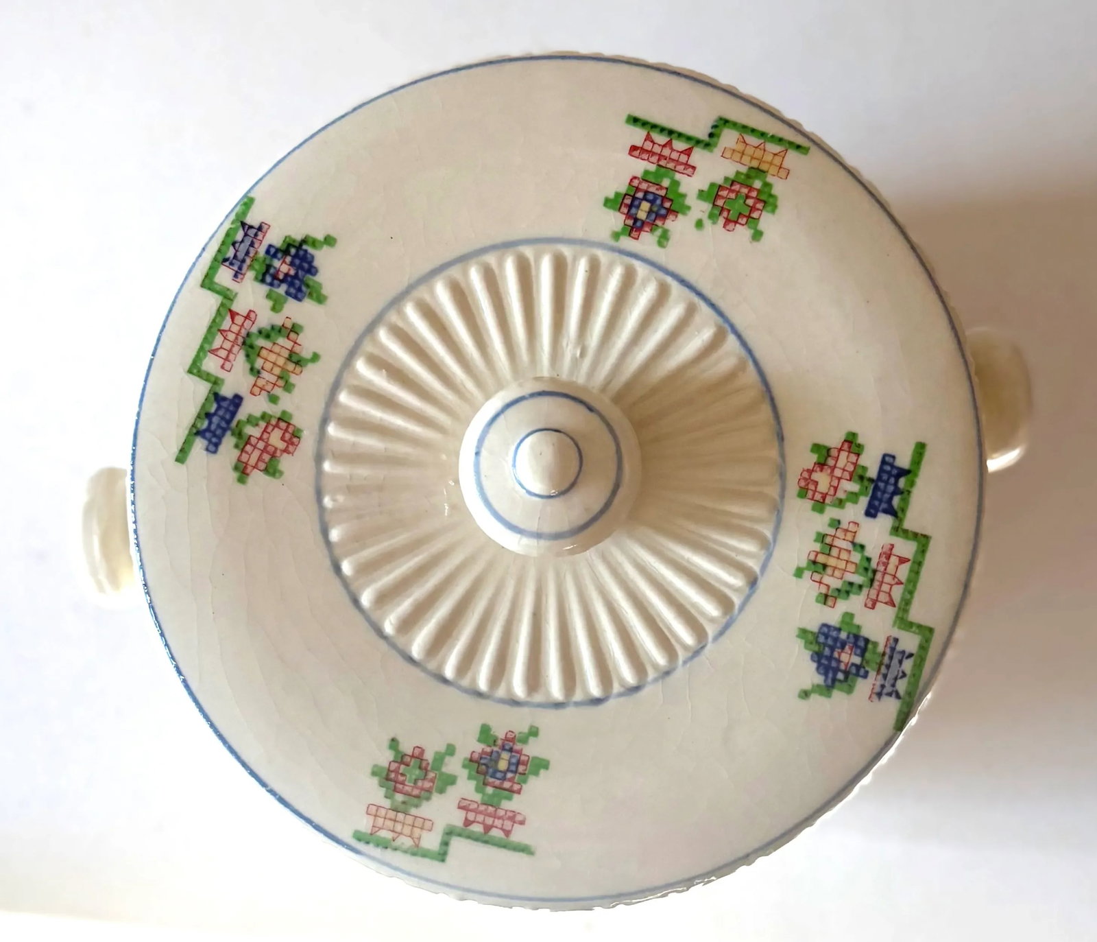 1940's Trompe L'oeil Needlepoint Japanese Ceramic Biscuit Jar - 5
