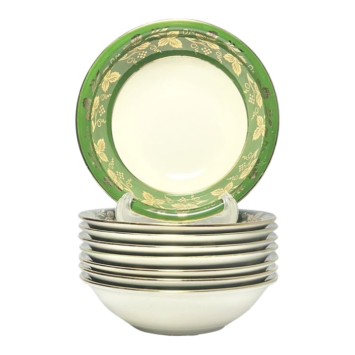 1950s Homer Laughlin Green & Gold Grapevine Leaf, 8 Dessert Fruit Bowls: 1950s Homer Laughlin Green & Gold Grapevine Leaf, 8 Dessert Fruit Bowls 5 3/8" Good vintage condition. No chips, cracks, or fleabites. Minor gold wear on rims and pattern. Comes with age and use.