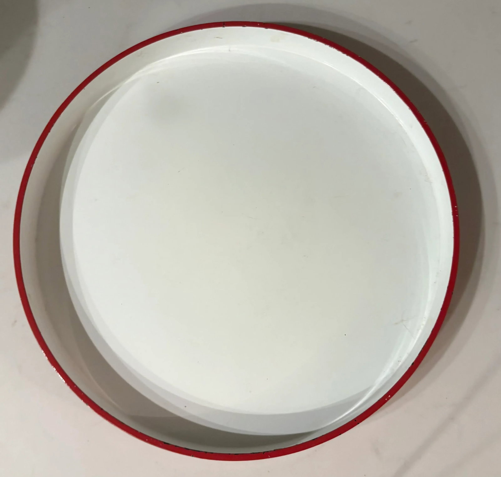 Round Red and White Lacquer Tray - 9