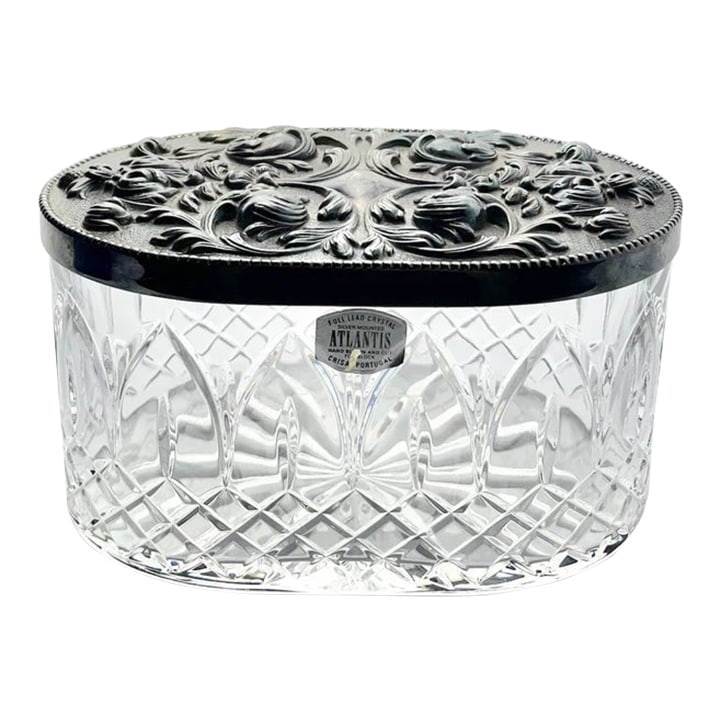 1990s Atlantis "Chartres" Crystal Oval Box: 1990s Atlantis "Chartres" Crystal Oval Box & Silverplate Lid 7" Signed Good vintage condition. No chips, cracks, or fleabites. Lid is tarnished and will need polishing. Length 7" Height 4" Circa