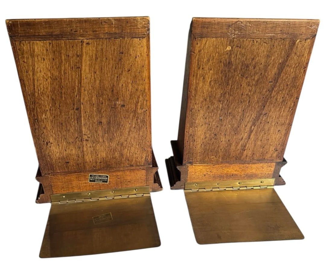 Mid 20th Century Wooden Bookends With Etchings of 17th Century Ships & Doors- a Pair - 2