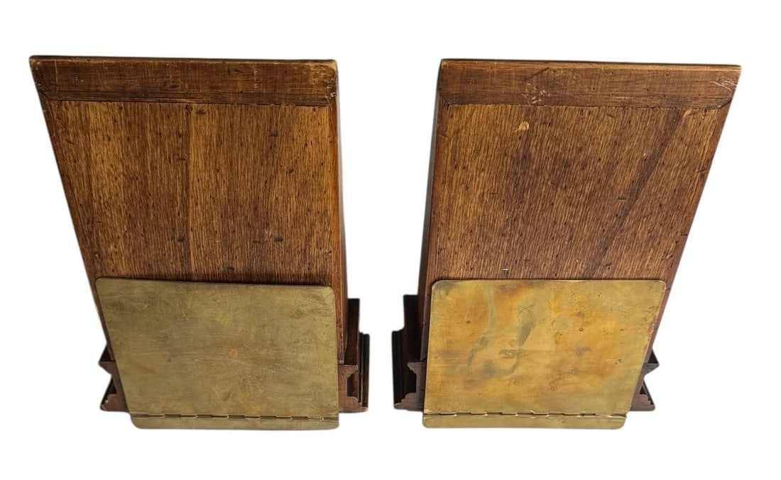 Mid 20th Century Wooden Bookends With Etchings of 17th Century Ships & Doors- a Pair - 8