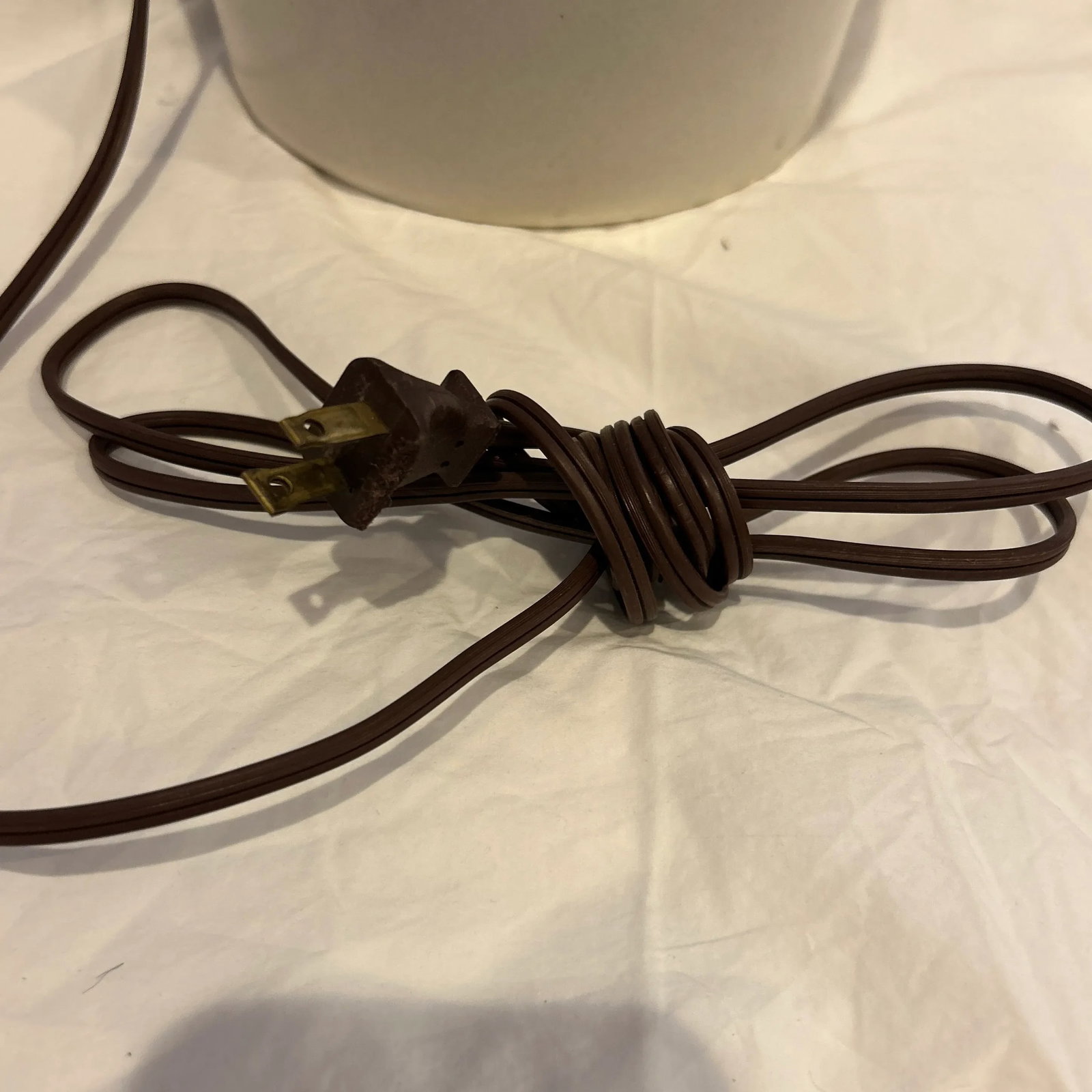 Vintage Pfalrzgraff Co. Lamp - 8