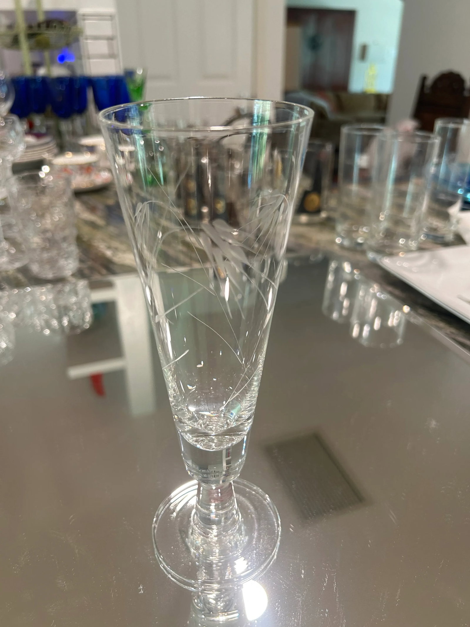Mid Century Modern Sasaki "Wheat Pattern" Pilsner Glasses - Finely Etched With the Iconic Wheat Patt - 3