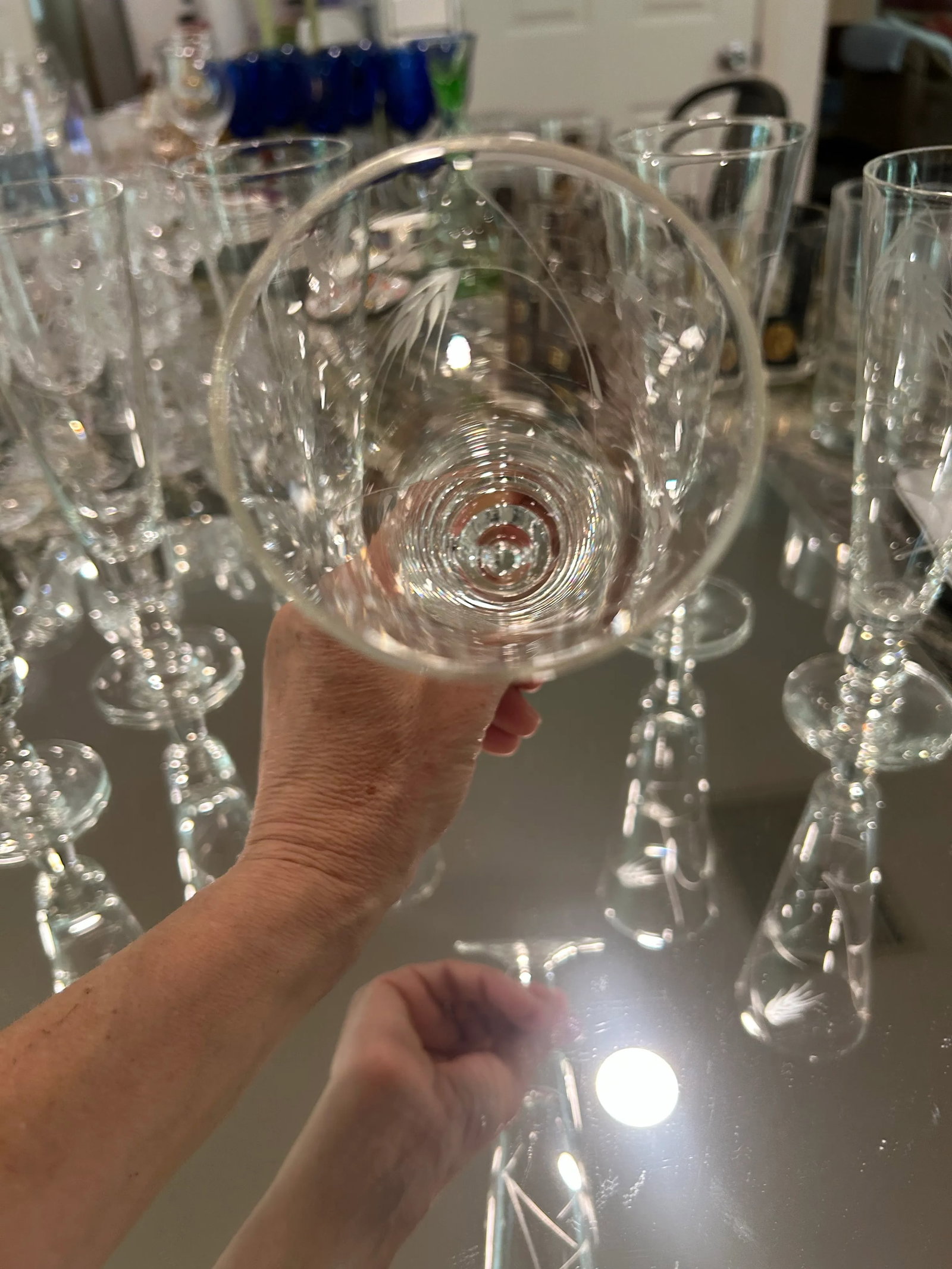Mid Century Modern Sasaki "Wheat Pattern" Pilsner Glasses - Finely Etched With the Iconic Wheat Patt - 7