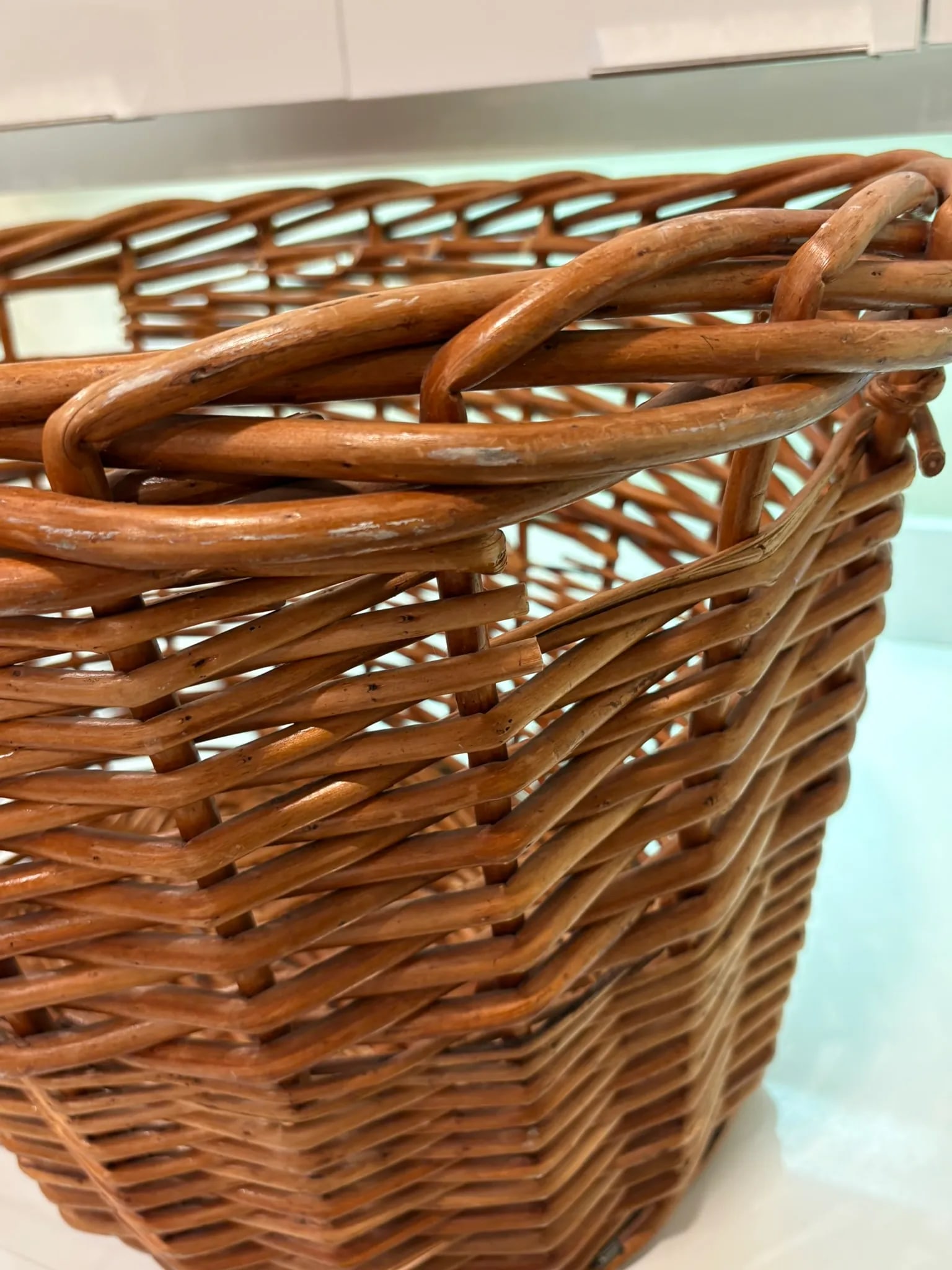 Large Vintage Natural Handwoven Thick Reed Basket With Side Handles - 5