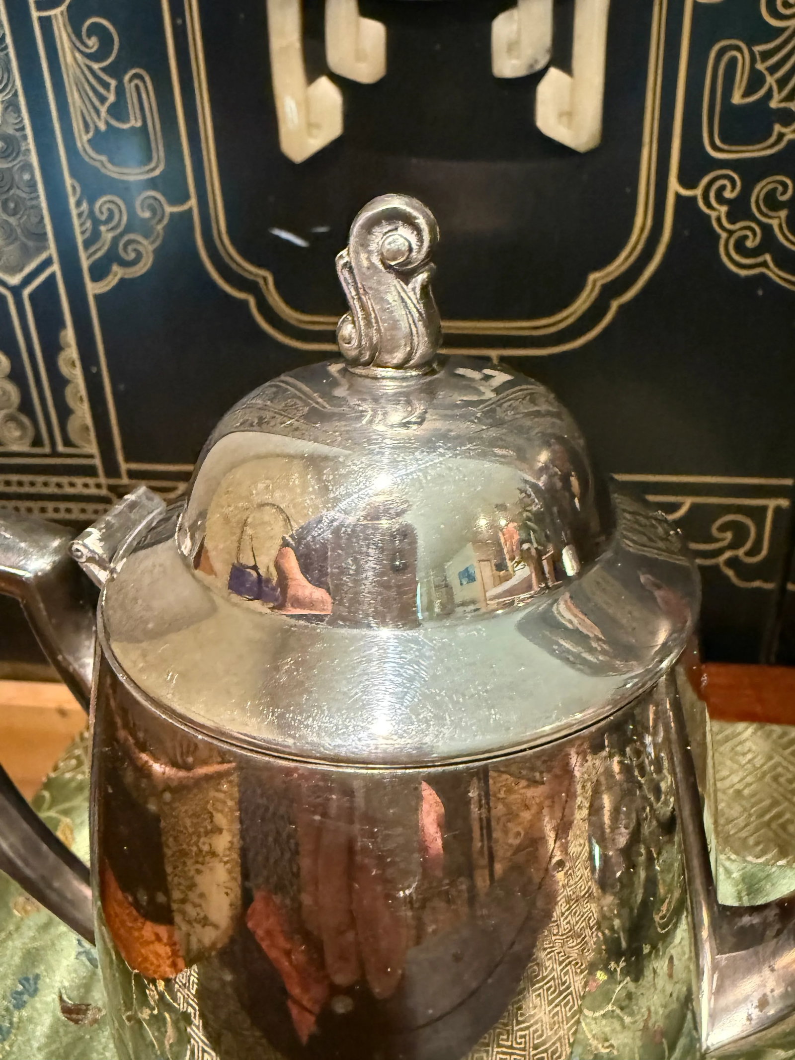 1940s Oneida Silversmiths Silver Plated 3-Piece Tea Set Pitcher, Creamer & Sugar Bowl Set - 8