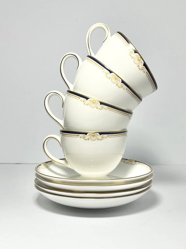 1990s Wedgwood "Cavendish" Set of 4 Bone China Teacups & Saucers - 2
