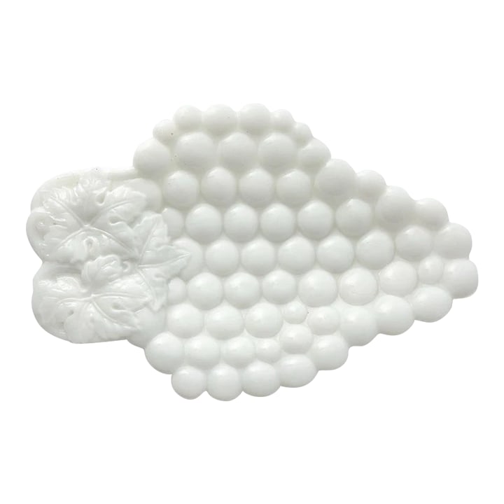 1950s Imperial Glass "Grape" Milk Glass Grape Cluster Shaped Dish Tray: Imperial Glass "Grape" Milk Glass Grape Cluster Shaped Dish Tray 10 1/4" Marked Good vintage condition. No chips, cracks, or fleabites. Length 10 1/4" Width 6 3/4" Height 1 3/8" Circa 1950-60s Conditi