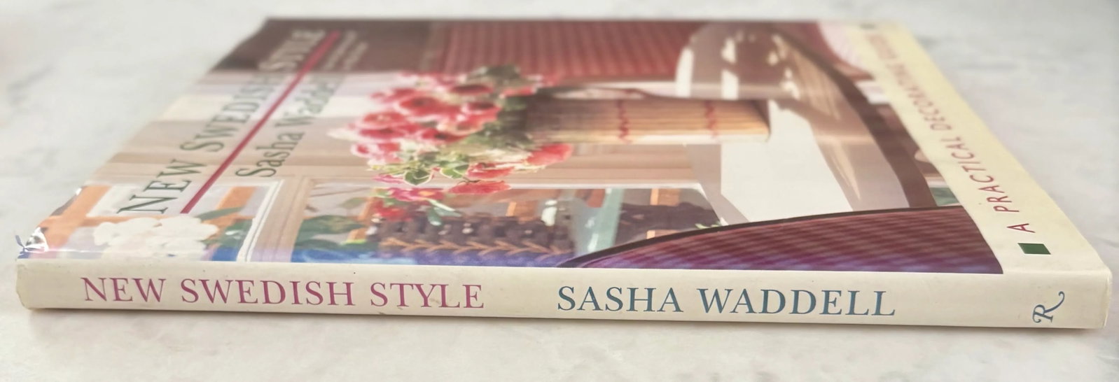 New Swiss Style: A Practical Decorating Guide, First Edition - 2