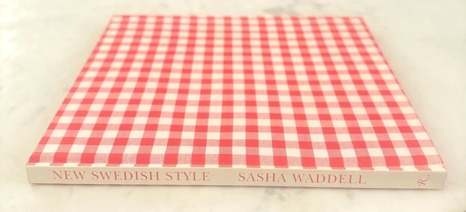 New Swiss Style: A Practical Decorating Guide, First Edition - 4