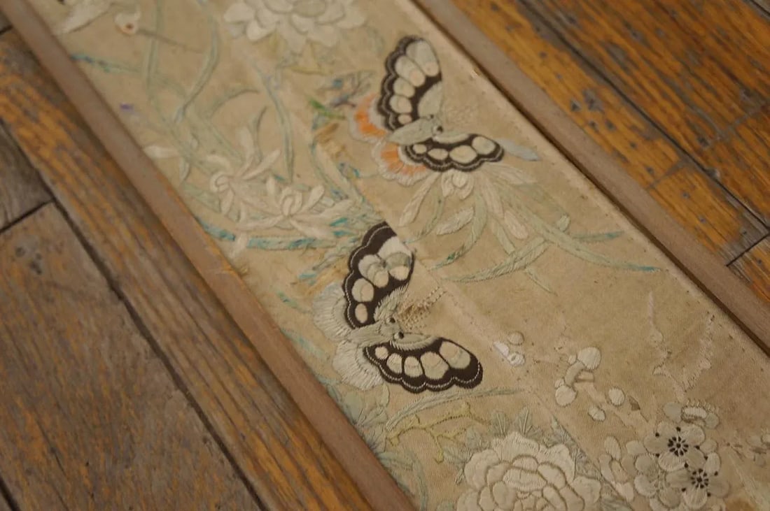 A Beautiful Neutral Tan Background With Ivory Floral Crane Motifs and Brown Winged Butterflies Antiq - 4