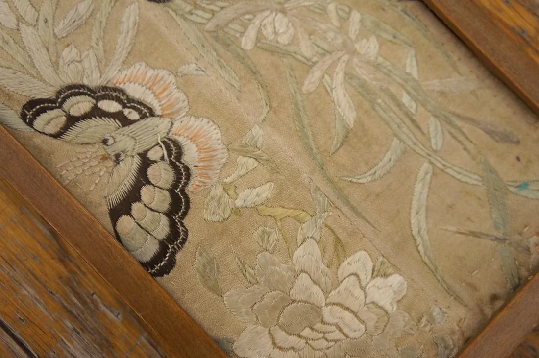 A Beautiful Neutral Tan Background With Ivory Floral Crane Motifs and Brown Winged Butterflies Antiq - 5