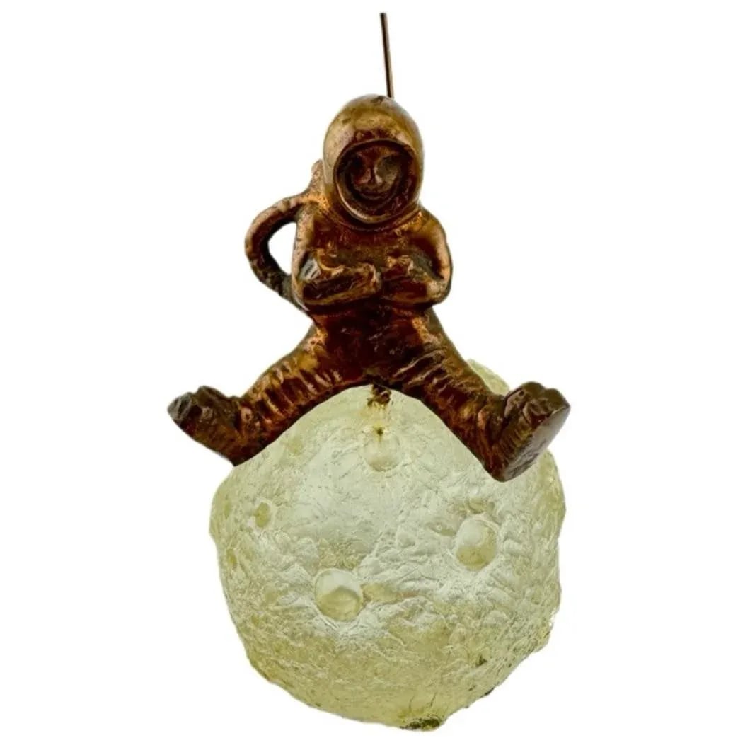 1960s Marvin Wernick Co. First Men on the Moon Paperweight - 8