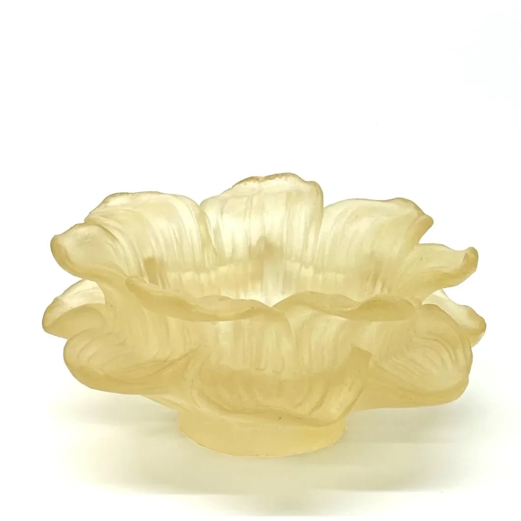 Flower Shaped Large Frosted Resin Serving Bowl by Dorothy Thorpe - 3
