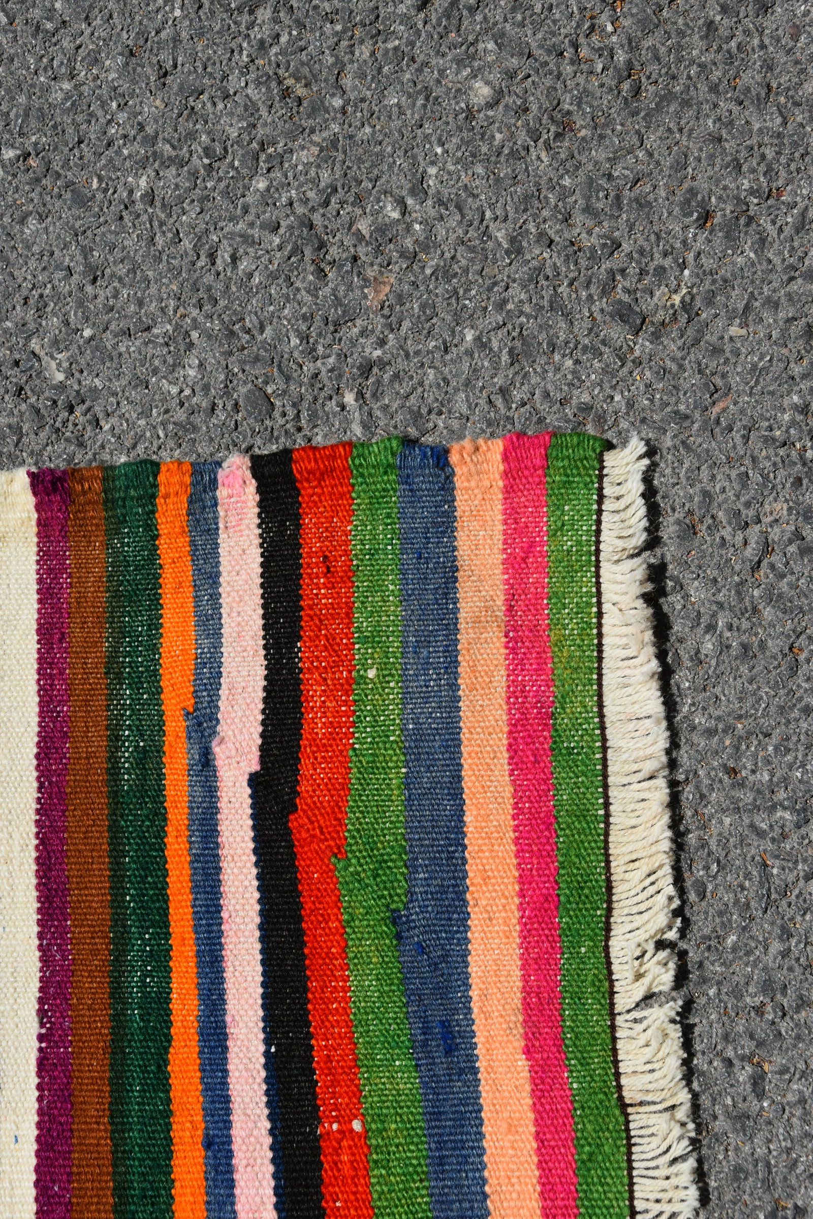 1970s Striped Design Turkish Vintage Flatweave Rustic Farmhouse Style Oushak Kilim Rug - 10