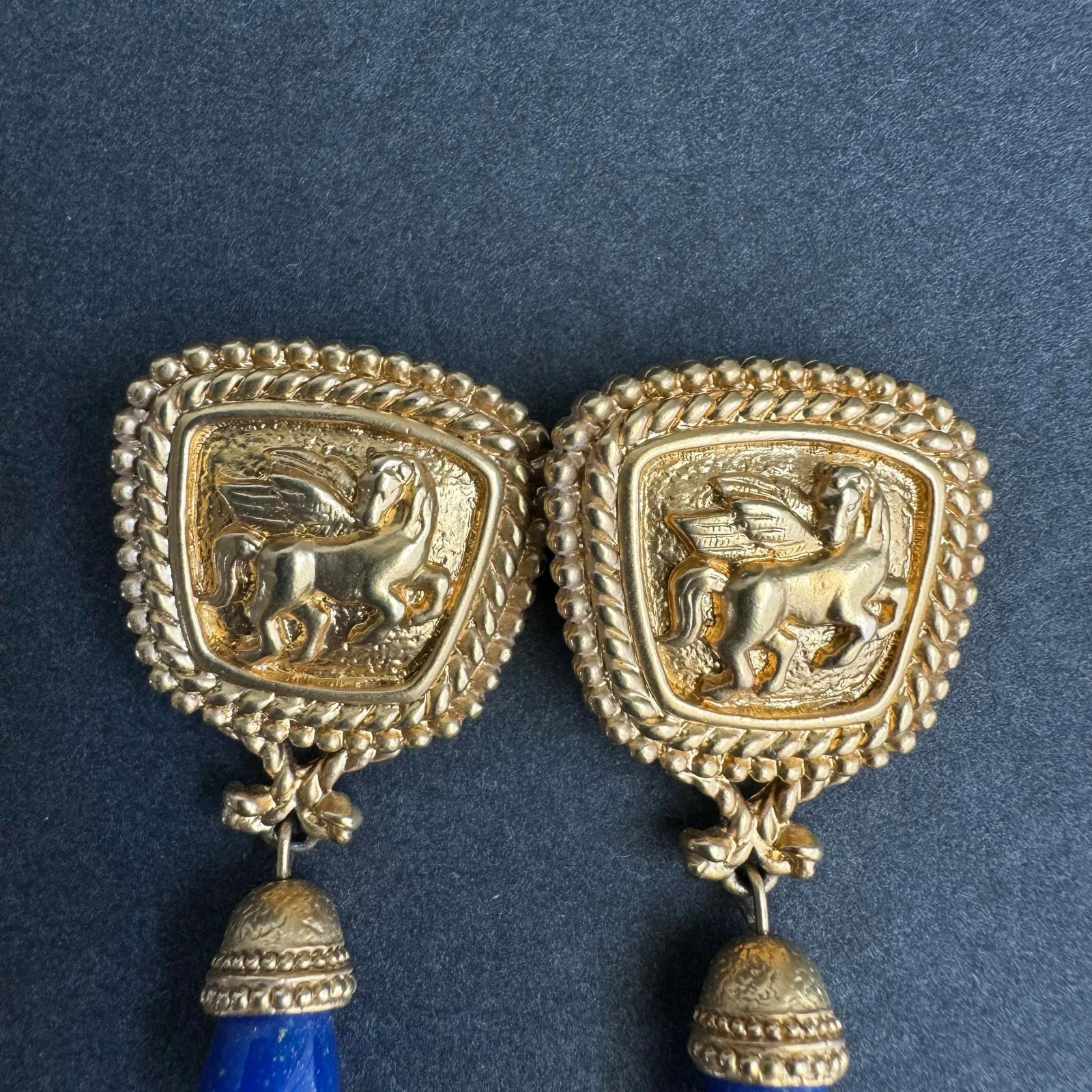 Vintage 1980s Roman Pegasus Faux Lapis Earrings Gold Tone Statement Neoclassical Elizabeth Taylor - 2