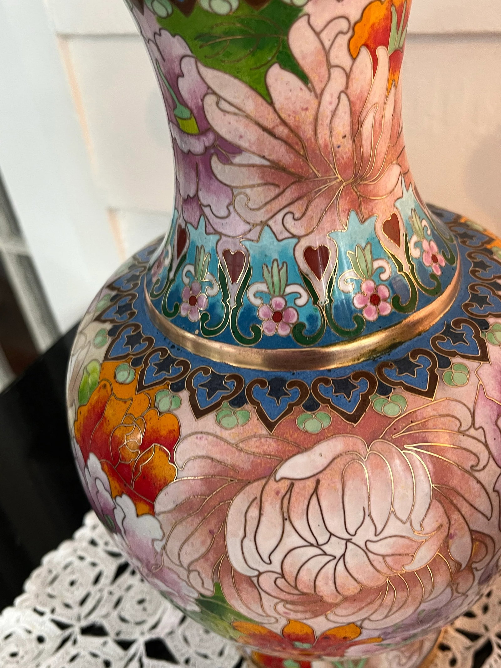 1980s Chinese Cloisonne Multicolor Mirror Pair 12" Vases, Florals, Butterfly, - 5