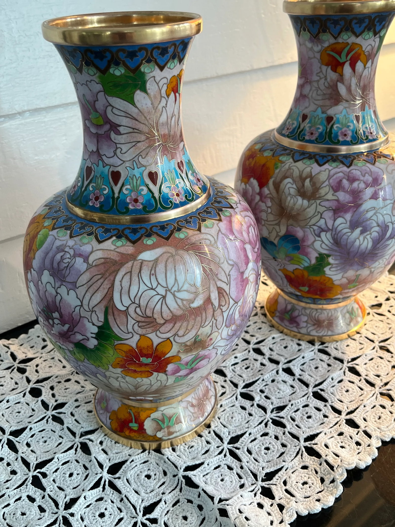 1980s Chinese Cloisonne Multicolor Mirror Pair 12" Vases, Florals, Butterfly, - 8