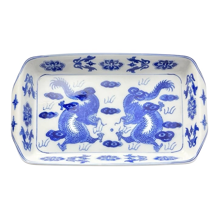 Vintage Asian-Style Blue White Double Dragon Porcelain Casserole Baking Dish: Vintage Asian-Style Blue White Double Dragon Porcelain Casserole Baking Dish 15" Good vintage condition. No chips, cracks, or fleabites. Length (Handle to Handle) 15 3/4" Width 9" Height 2 1/4" Circa
