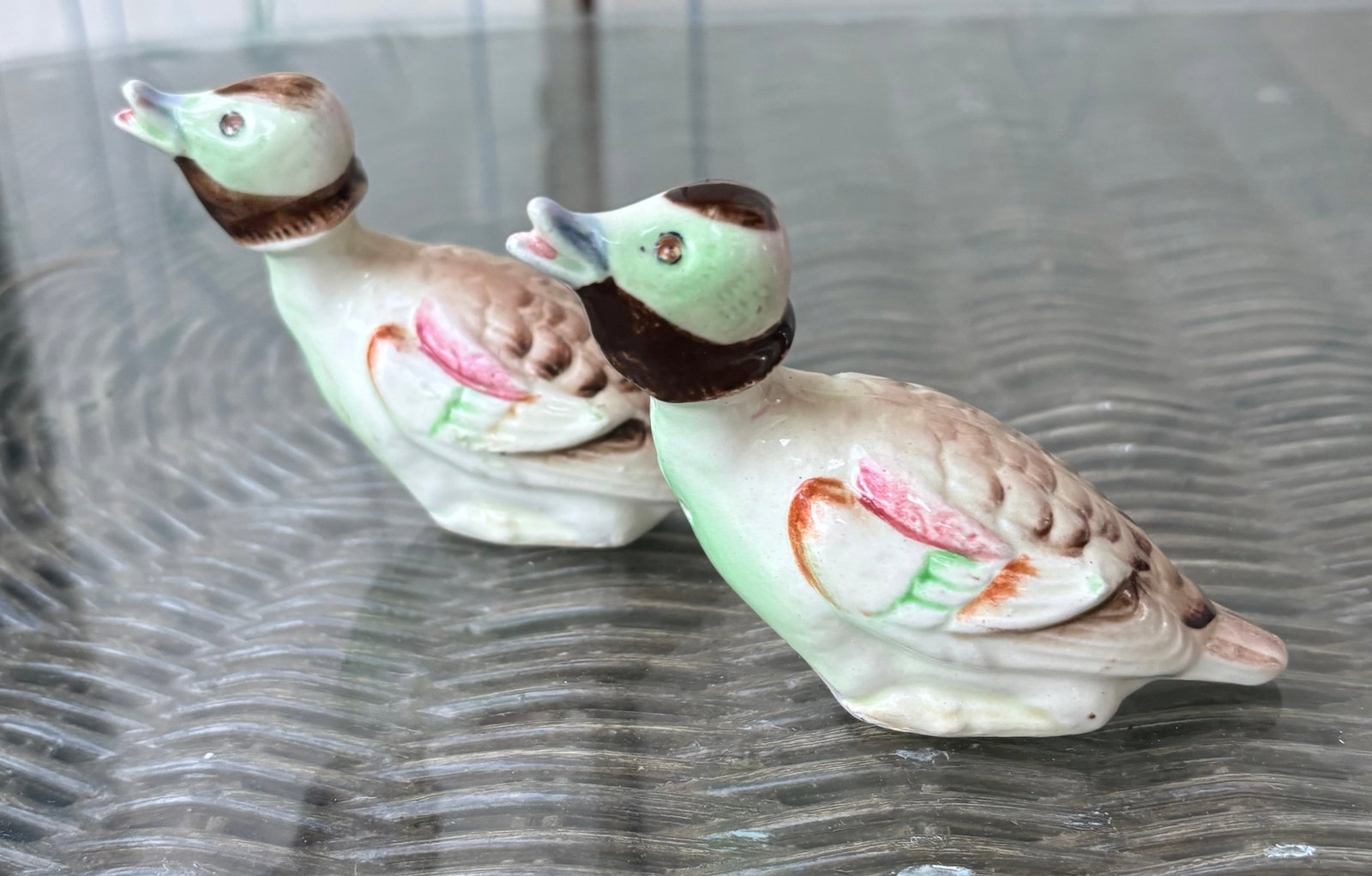 Mid Century Modern Hand Painted Duck Salt and Pepper Shakers - 6