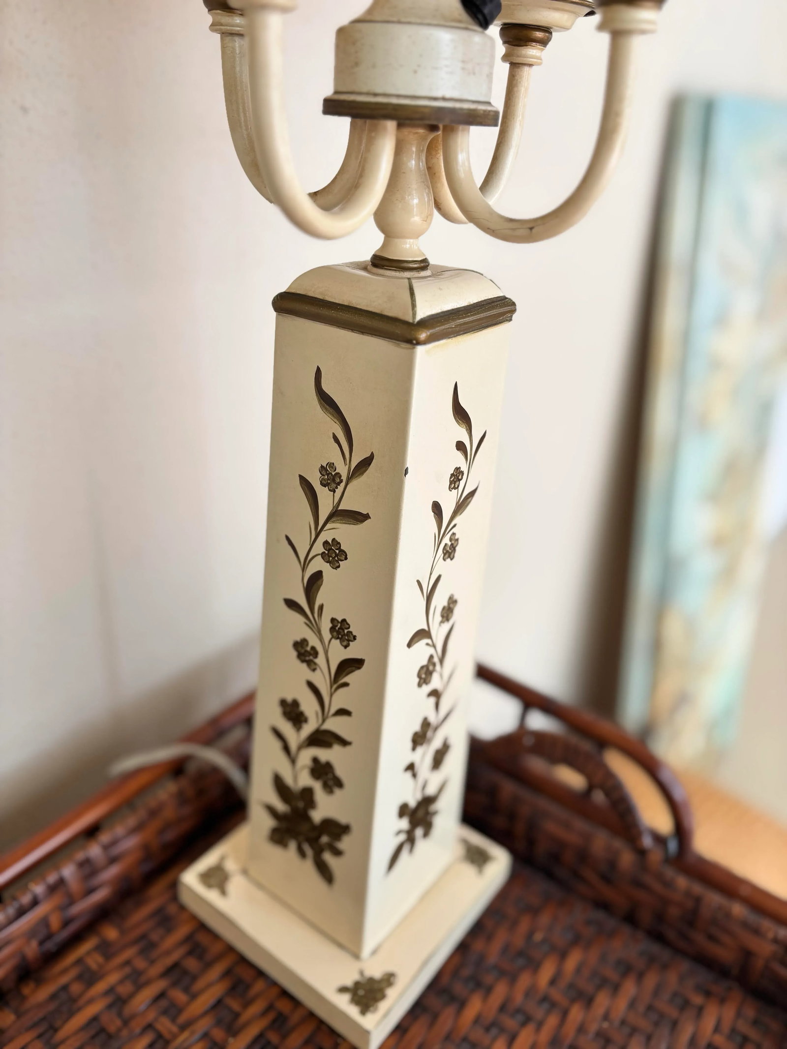 1940's Bouillotte Tole Lamp, Classic Hand Painted Design to Base and Shade. In a Classic Cream Color - 7