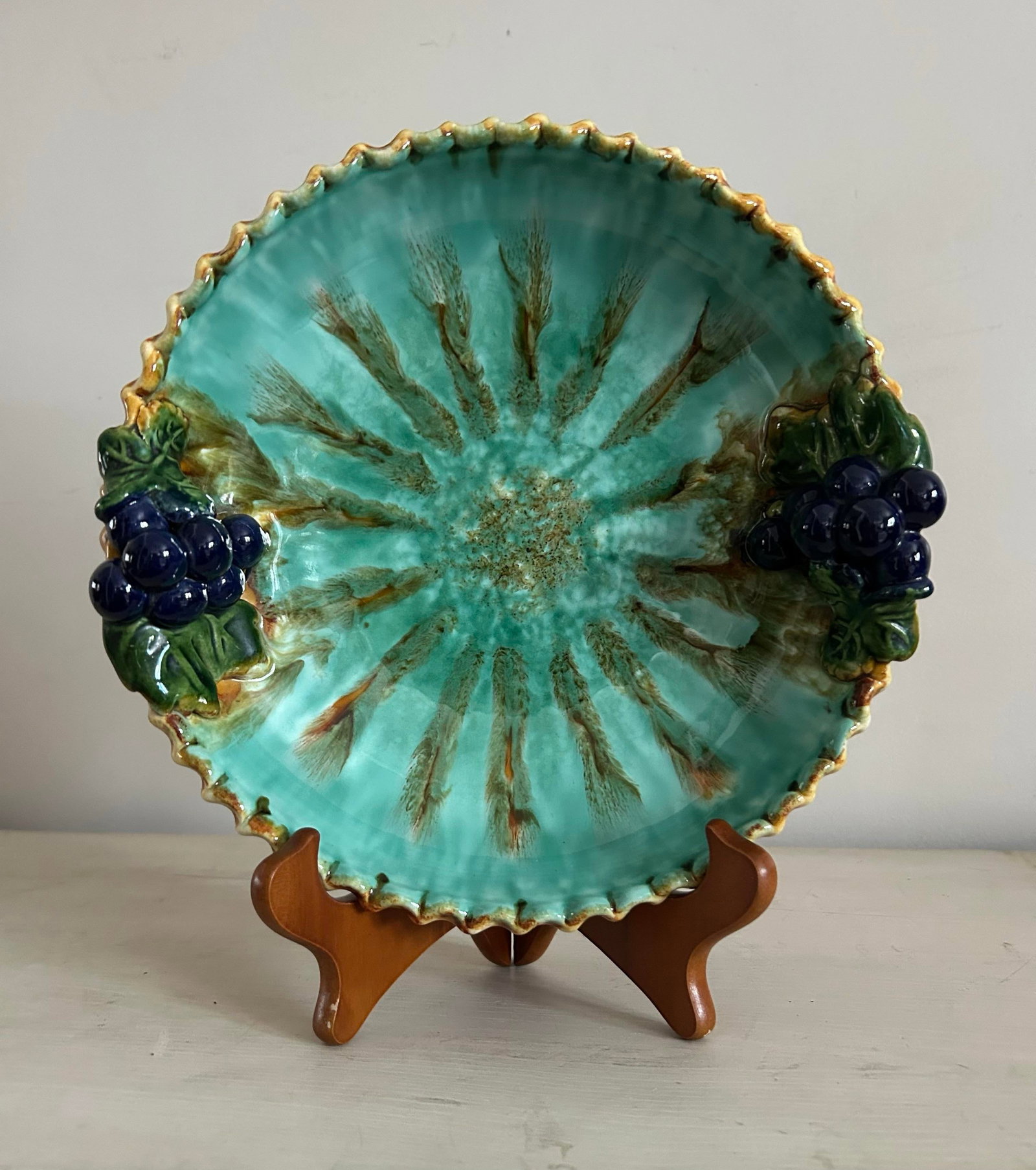 Antique 1950's St Peter Graz Austrian Majolica Blue Pie Dish With Grapes - 2