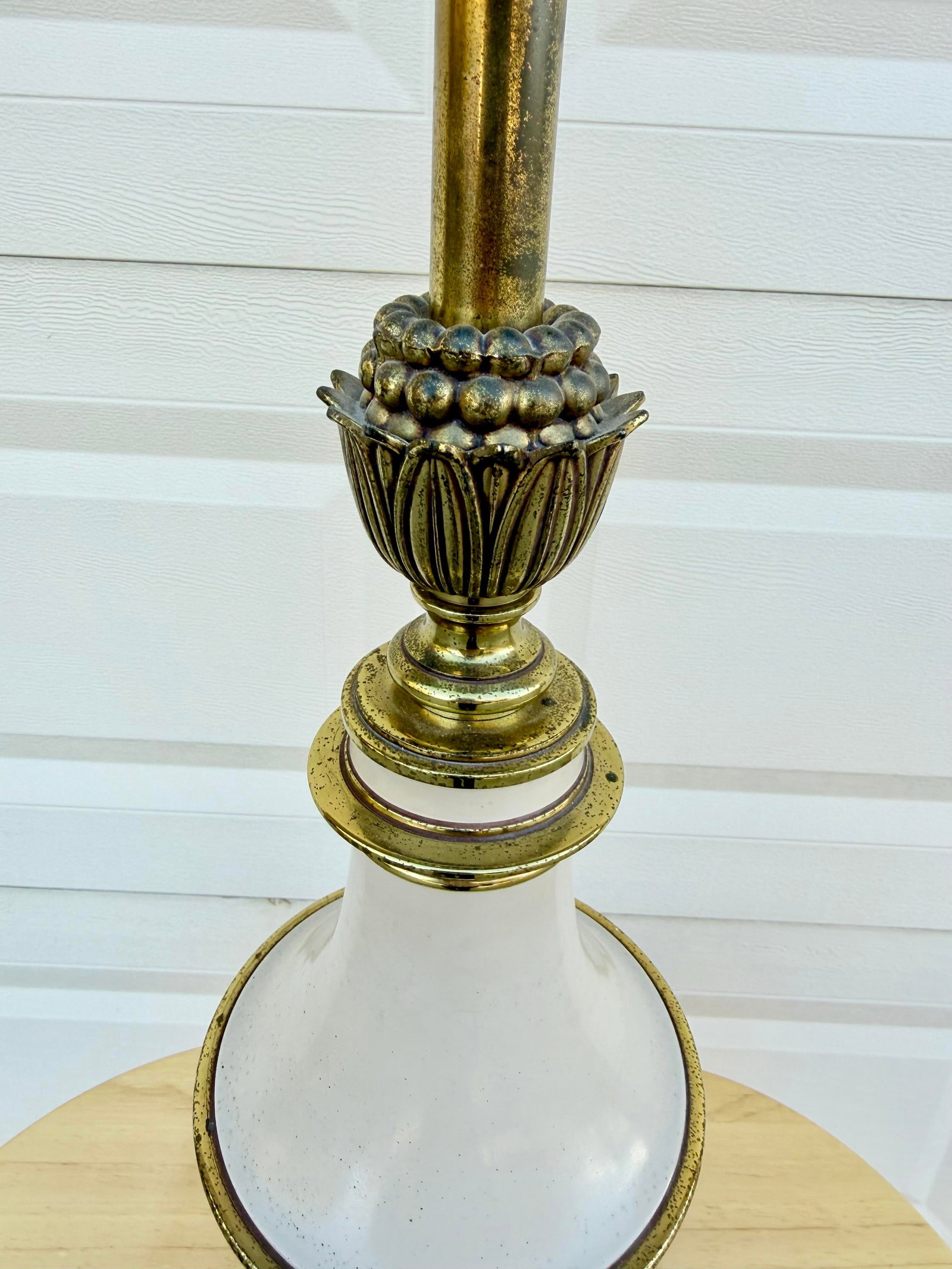 Vintage Brass and Glazed Metal Mid Century Lamp - 11