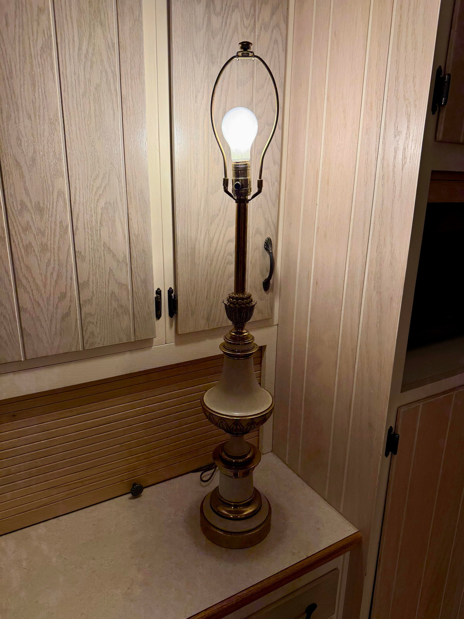 Vintage Brass and Glazed Metal Mid Century Lamp - 8
