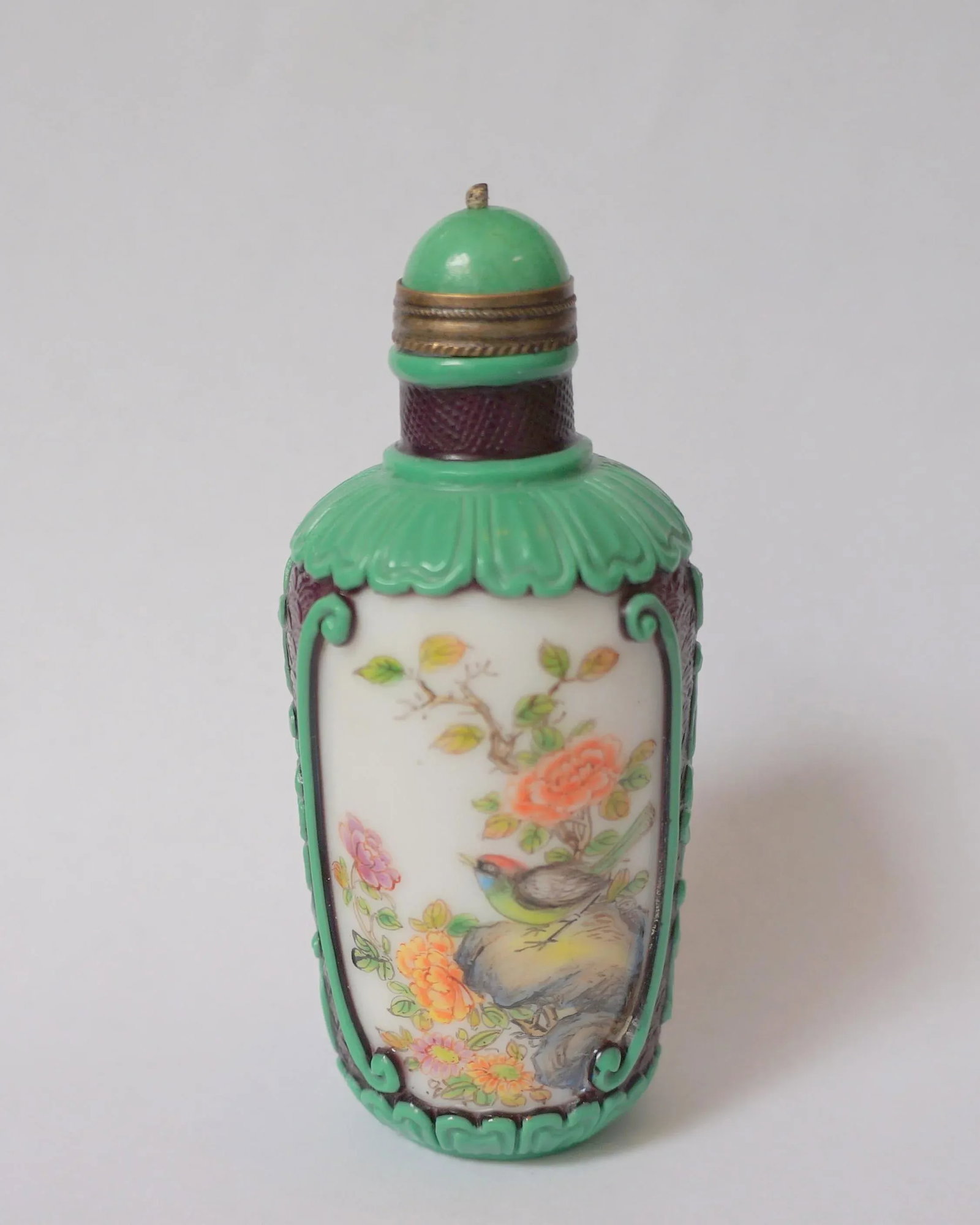 1990s Beijing Glass Snuff Bottle With Floral Painting - 12