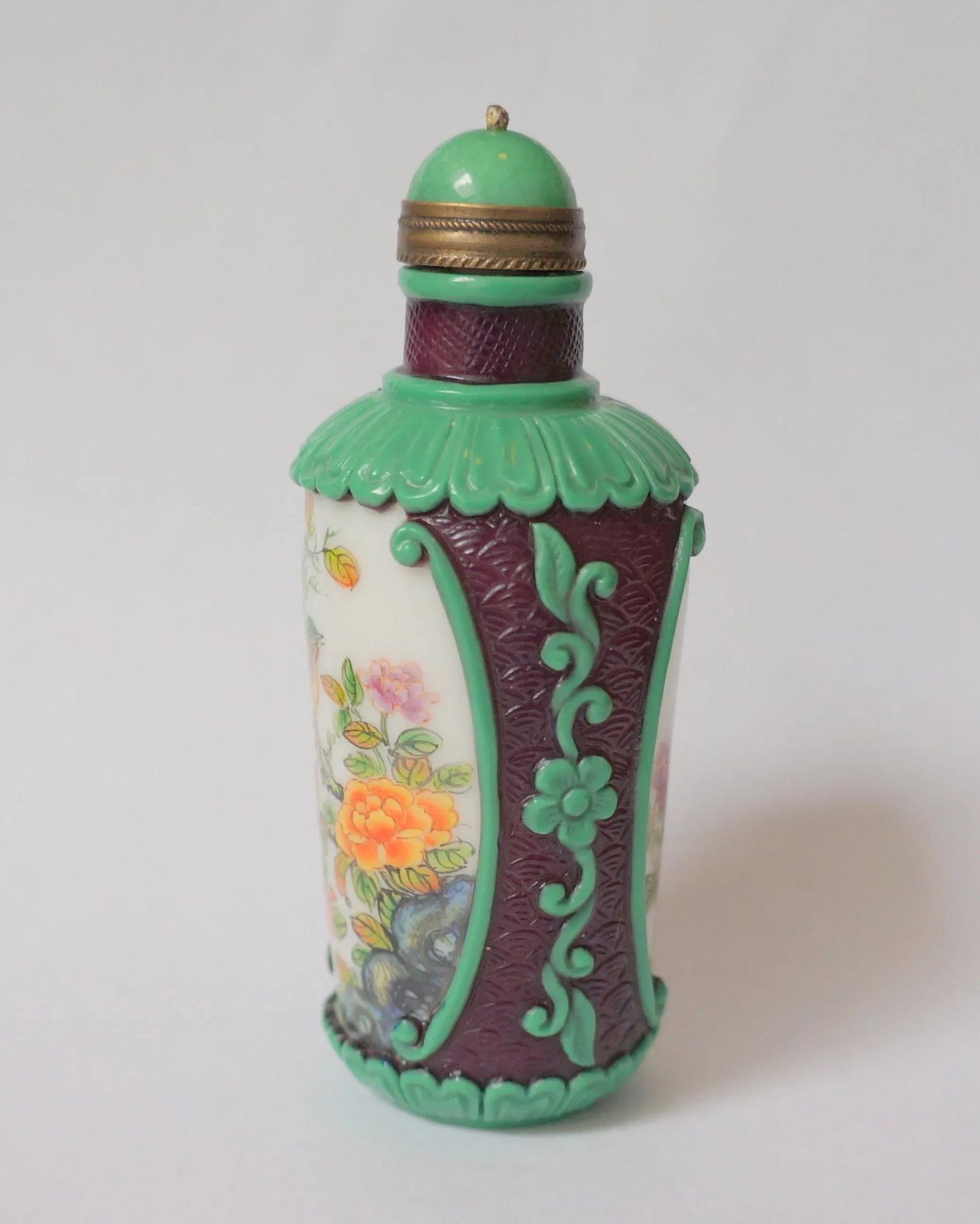 1990s Beijing Glass Snuff Bottle With Floral Painting - 5
