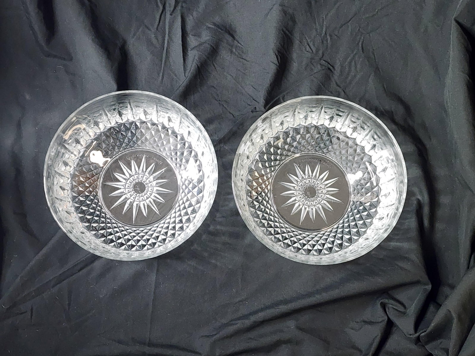 1960s Mid-Century Modern Arcoroc France Vintage 8" Serving Bowl Clear Cut Crystal Diamant Pattern - - 7
