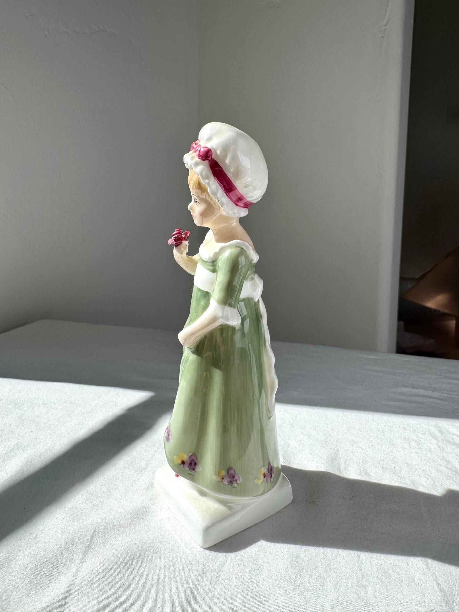 1970s Royal Doulton Figurine ~ "Ruth" ~ Hn 2799 - 2