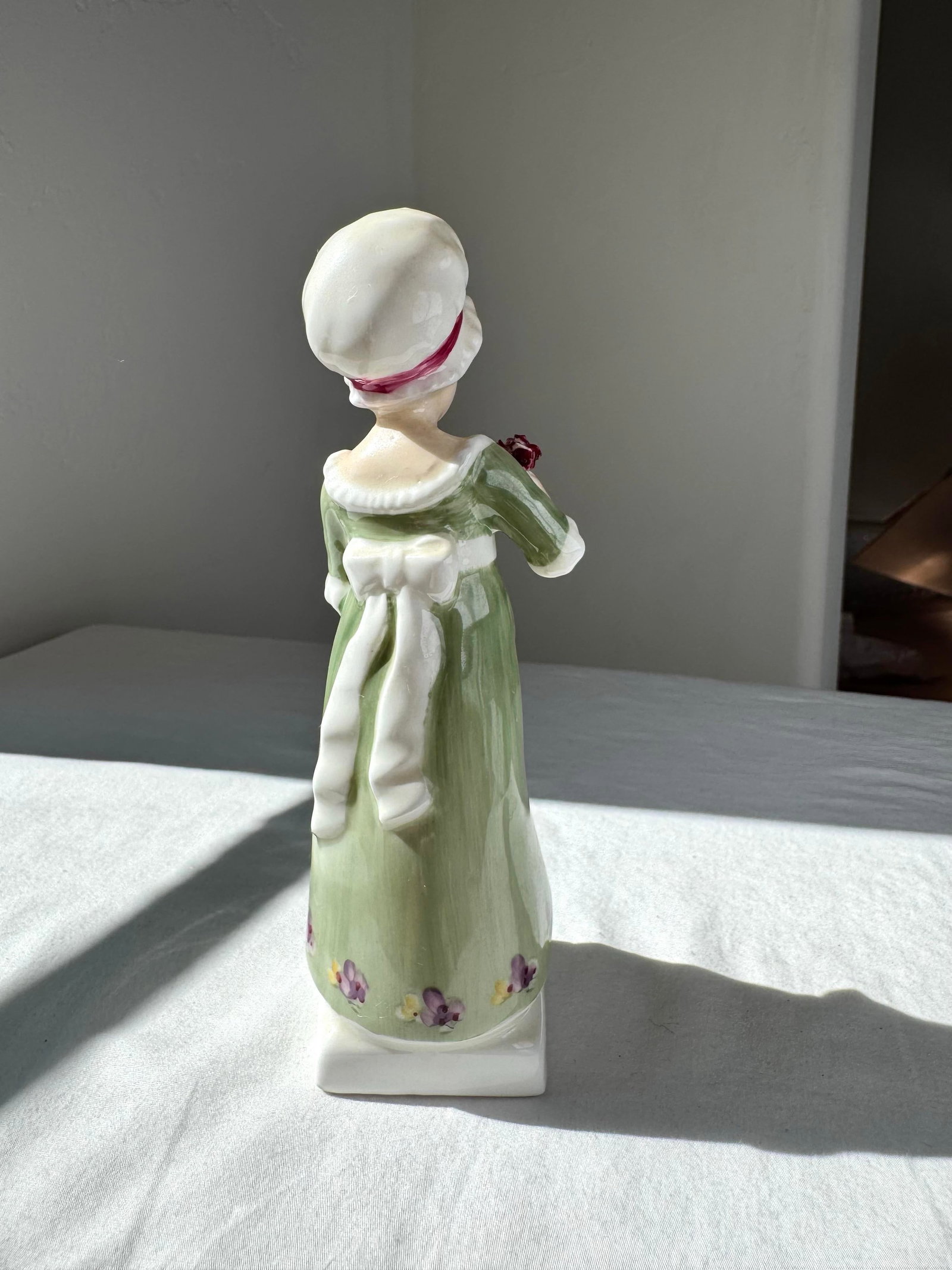 1970s Royal Doulton Figurine ~ "Ruth" ~ Hn 2799 - 4