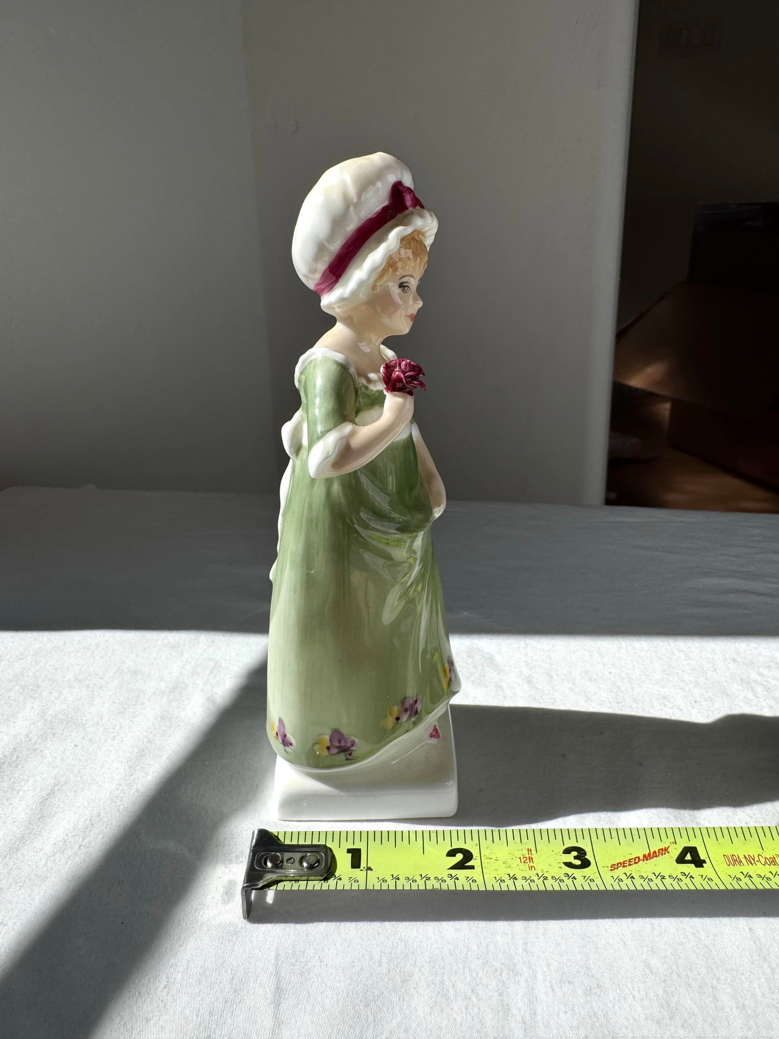 1970s Royal Doulton Figurine ~ "Ruth" ~ Hn 2799 - 9